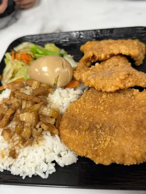 Atl - Family-Friendly Comfort Spot: Papa’s Dumplings 🥟👨‍👩‍👧‍👦