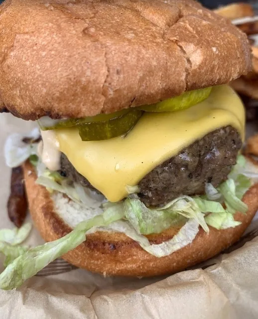 Delicious Burgers Near Buffalo Falls