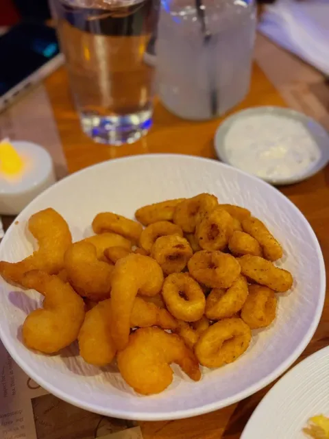 Devouring Seafood Boils at This New Midtown NYC Spot! 🦀🔥