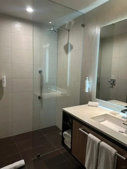 San José 🏨 Affordable Hotel with Full Kitchen — Plus Free Parking! 🚗