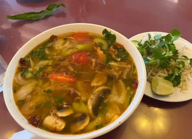 Portland's Delicious and Affordable Vietnamese Pho 🍜