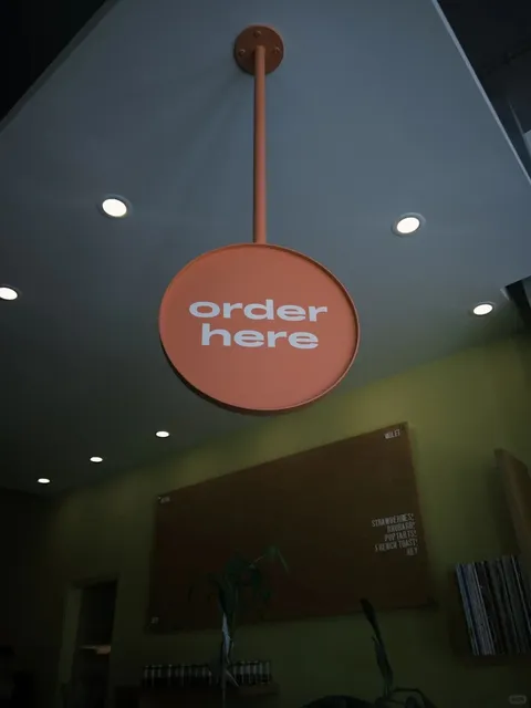 Victoria's Forever Favorite Coffee Spot ☕💚