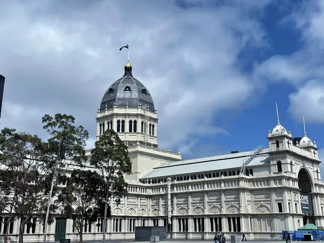 Budget Travel: 6 Days in Australia + Attending a Bonsai Concert