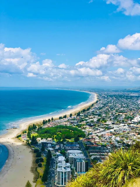 Blue Spring + Mount Maunganui Day Trip from Auckland 
