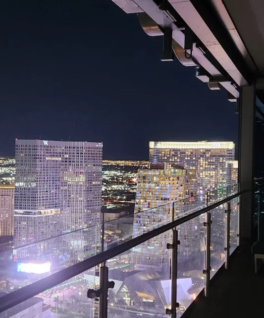 Elara Hilton Club: A Home with a Breathtaking View 🏙️