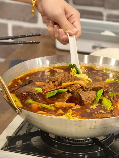 JB's Best Kept Secret | The Art of 8-Hour Slow-Simmered Beef Bone Brot