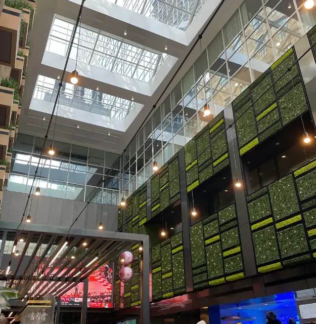 How to spend the weekend in Boston | New super large food court!