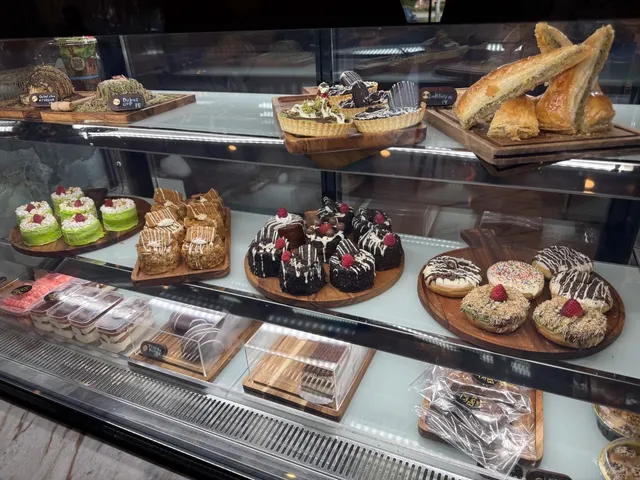 Atlanta | A Stylish New Middle Eastern Brunch Spot! 👌