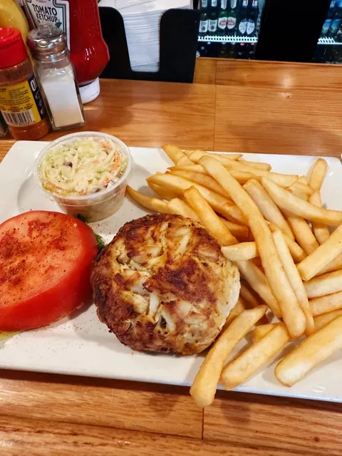 🦀 Baltimore Must-Eat Crab Cakes | Koco‘s Pub – Worth the Hype!