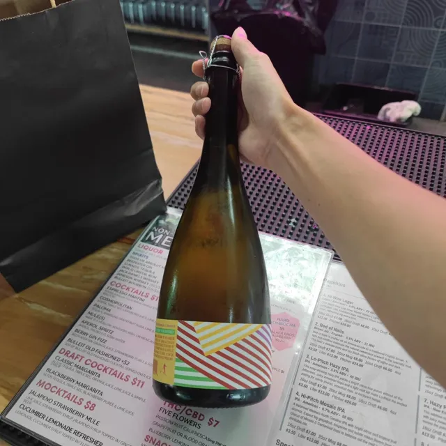 Charlotte Exploration | Hi-Wire 🍻