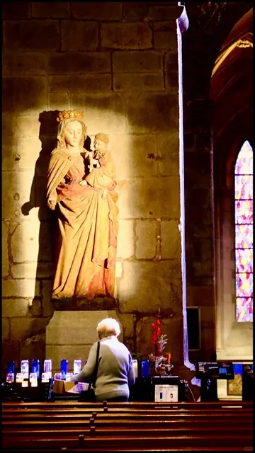 Saint-Malo: Where Wild Solitude Meets Warmth 🌊🏰
