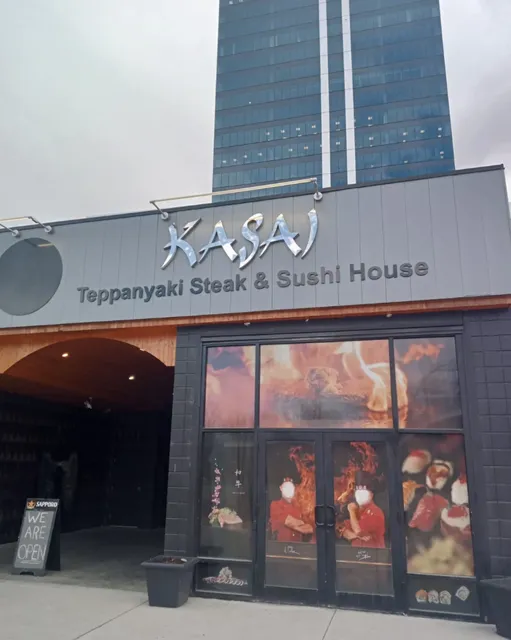 Kelowna Dining | Elegant Teppanyaki & Sushi Izakaya Experience 🏮