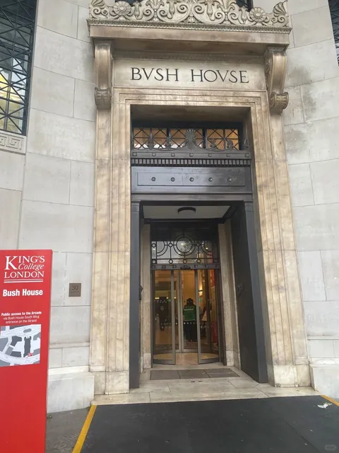 Holborn, London | The Pie Room – Where British Pies Shine! 🥧✨