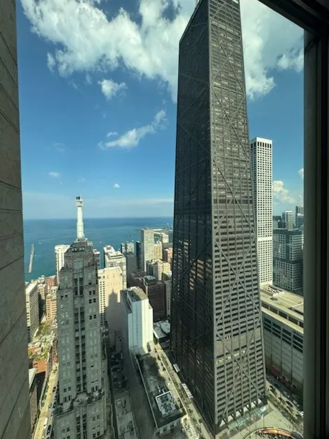 🌟 Do Yourself a Favor – Book Your Stay ASAP! 🏨💫