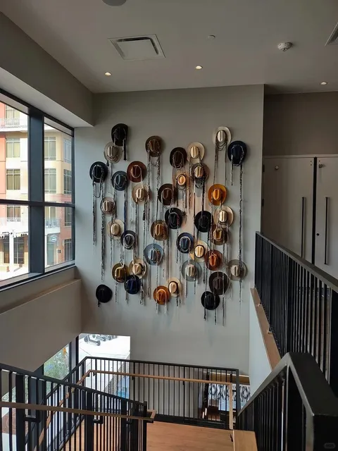 OMG Austin actually has hotels that are perfect for students 😭