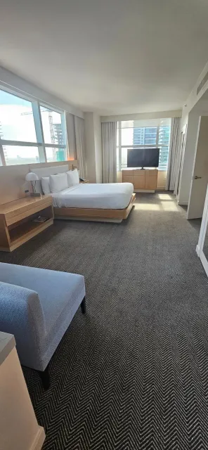 The Best Stay in Miami!! 🏨✨