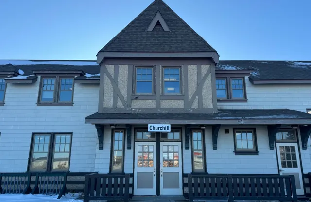 Churchill, Canada – The Ultimate Polar Bear Capital Adventure