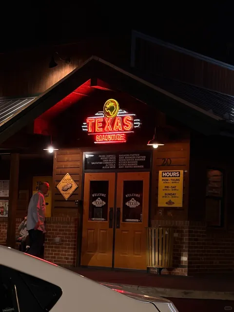🌟 Texas Roadhouse: The Ultimate Bang for Your Buck! 🥩🍞