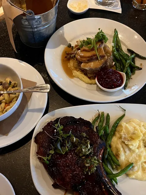 Food Adventure | Groton's Gibbet Hill Grill 🍽️