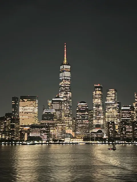 Hyatt House Jersey City: Nightclub Vibes & Skyline Views 🎶🌃