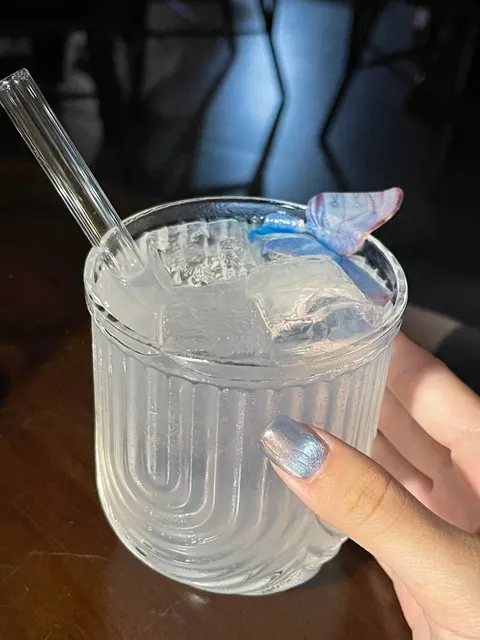 NYC’s Pretty Cocktails & Chinese Bites! 🍹✨