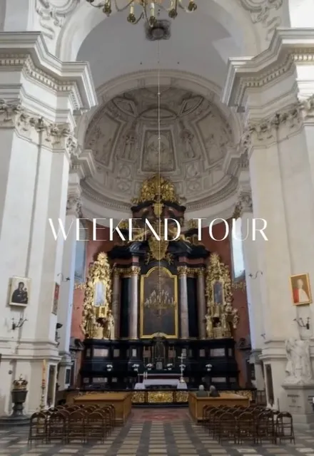 Discover the Magic of Krakow's Old Town! 🏰✨