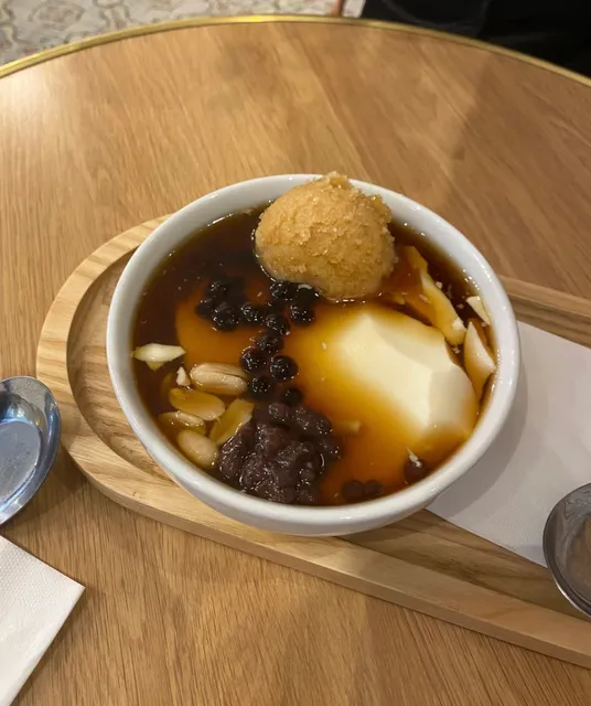 Cool Down with a Bowl of Ginger Soybean Curd on a Hot Day～