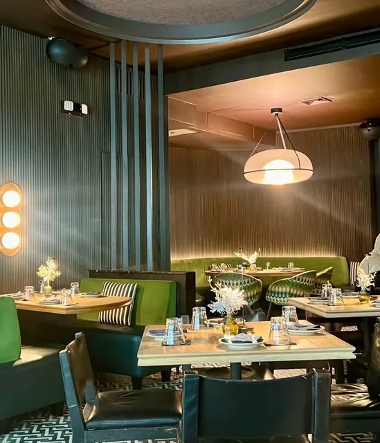 Au Za‘atar – A Flavorful Lebanese Feast in NYC! 🌯🔥