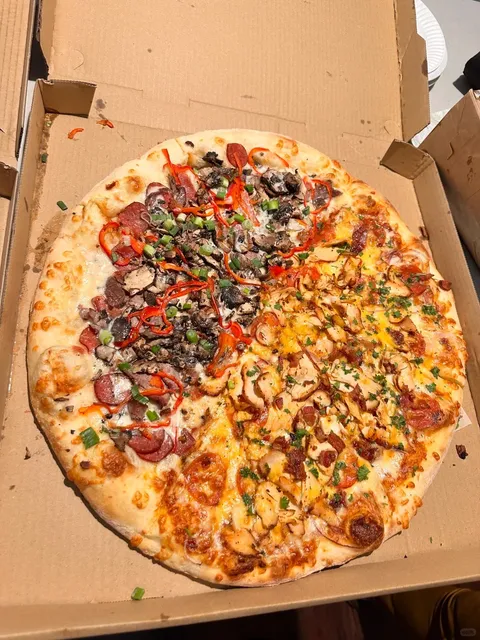 Found the Best Pizza in Alaska! 🍕