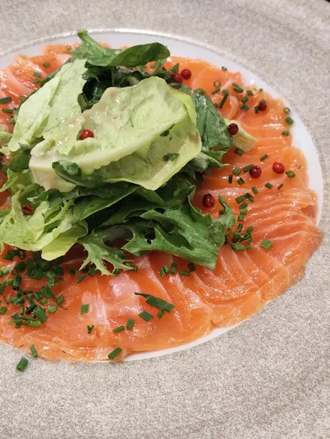 🍽️ Food Sharing | Authentic French Cuisine Near the Eiffel Tower