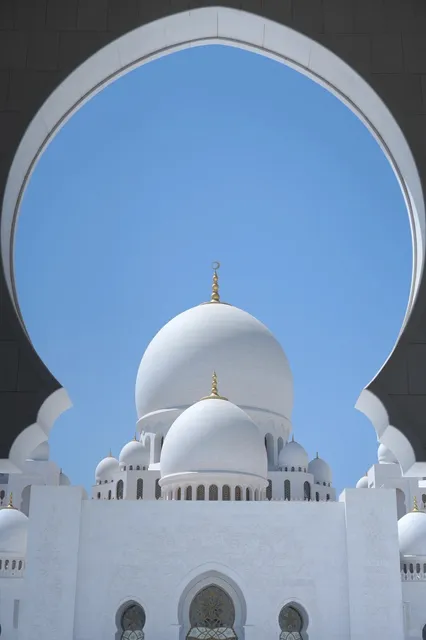 A Vision in White 🕌✨ Arabian Princess Vibes（1）