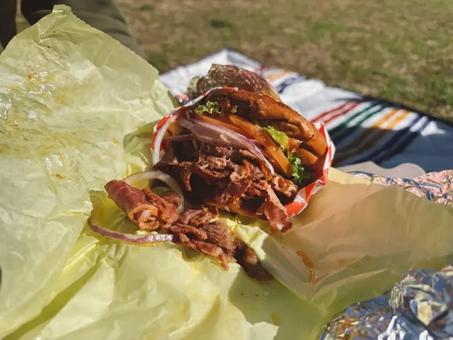 A Life-Changing Burger You MUST Try in Los Angeles 🍔❤️