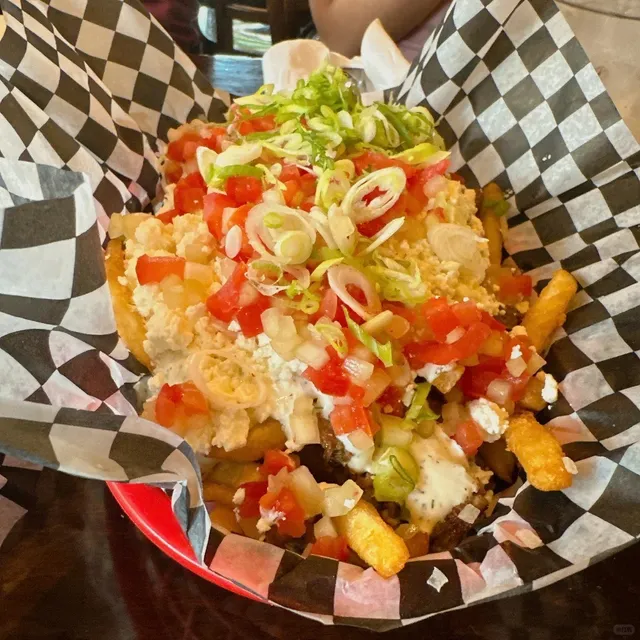 Tipsy Cow: Madison’s Go-To Spot for Burgers and Brews​​ 