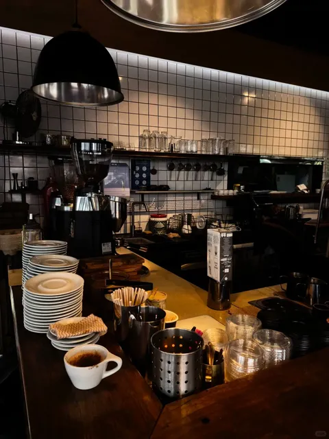  Cairns' Best-Kept Coffee Secret: Where Locals Start Their Day Right☕️