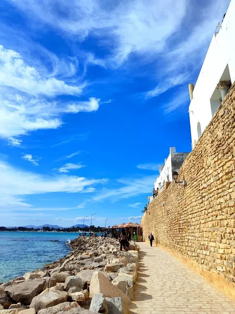 Hammamet’s Ancient Medina: A Timeless Gem on Tunisia’s Coast 🌅 🏰