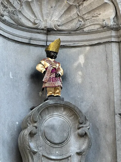 📍 Grand Place, Brussels | Snapshotting Retro Romance