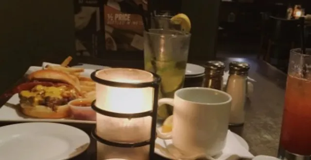 🍔 B Spot Burger | Michael Symon's Cleveland Burger Institution