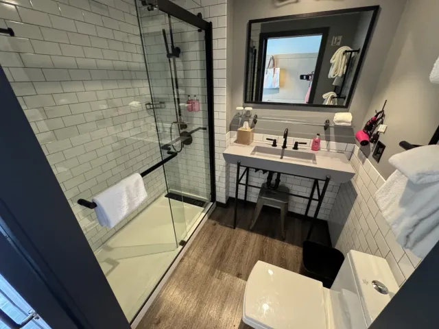 Cool & Stylish Vibe, Compact Rooms, Great Location! 🏙️