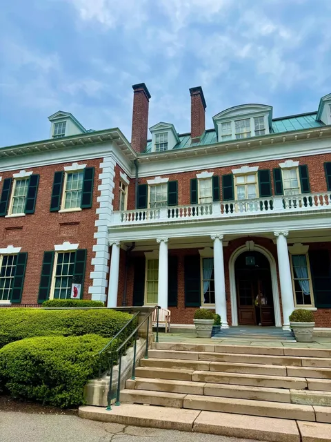 New York Weekend Escape | Nassau County Museum of Art 