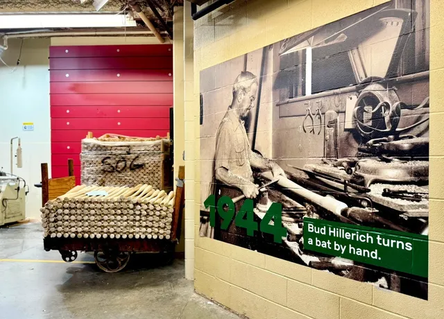 🇺🇸🏇 Kentucky | Louisville – Must-Visit Spots!