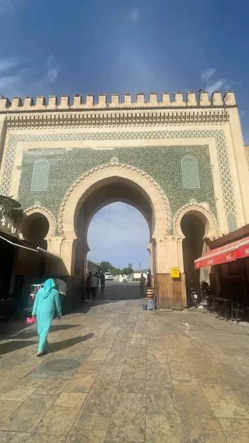 Fes and Marrakech: A Tale of Two Moroccan Cities 🌟（2）