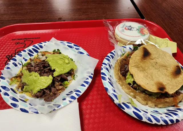Tacos El Gordo: The Unforgettable Flavor of San Diego 🌮