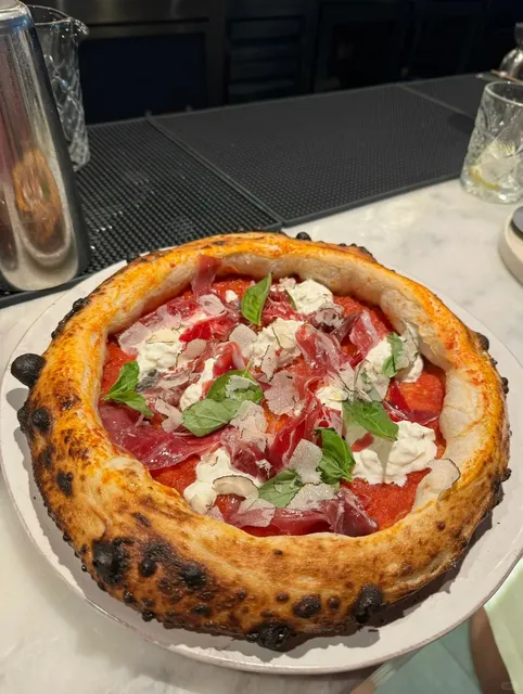 Madrid | You Must Try This Pizza Place! 🍕