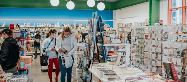 New York Posman Books 🌟