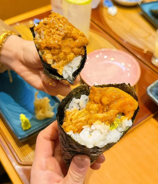 Today's scallop hand roll- 🇧🇷 Kenzo Sushi in Sao Paulo