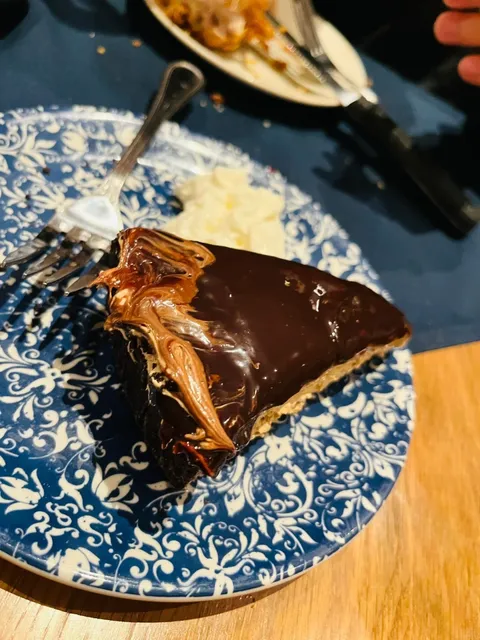 🍗 Tupelo Honey Restaurant – Southern Comfort Food in Columbus!