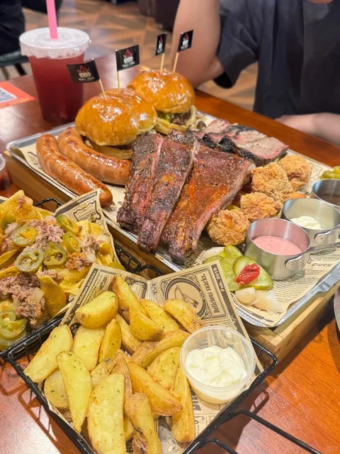 Let’s Grill Together! 🥩 Mant BBQ Delights 🌞