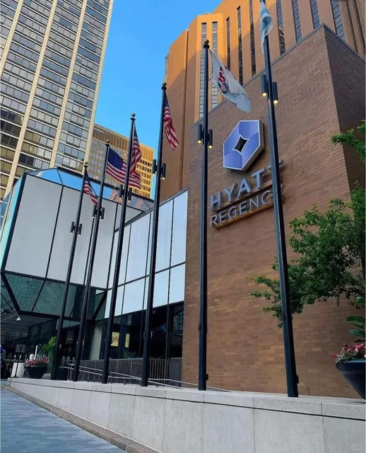 Chicago Hotel Guide: Luxury for Less! 🇺🇸🏨