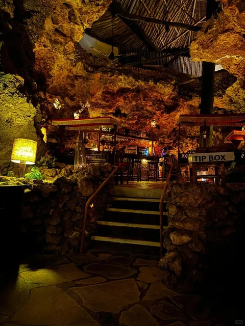 Kenya - Mombasa - Ali Barbour’s Cave Restaurant