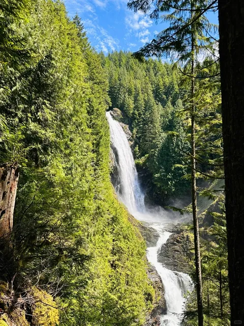 Seattle Outdoor Adventure with Kids - Wallace Falls Hike